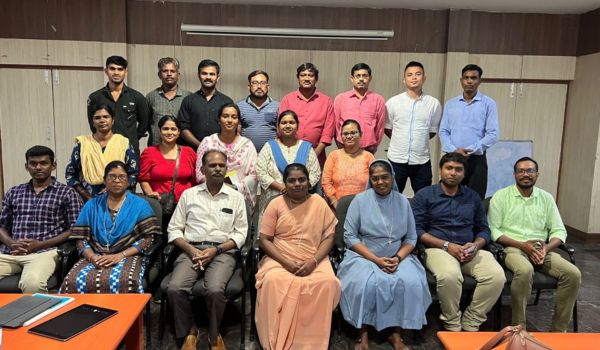 National delegates meet nodal officer Dr. Manivelan